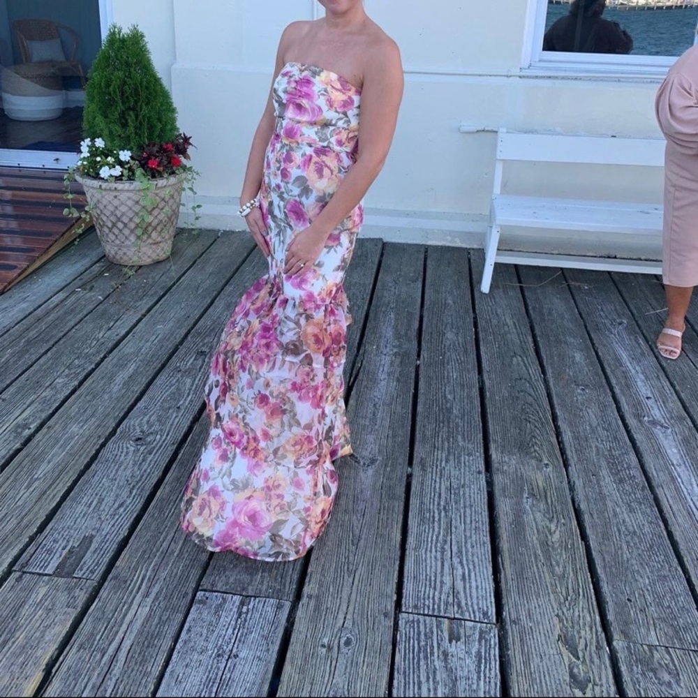 Lulus Small Strapless Gown Dress